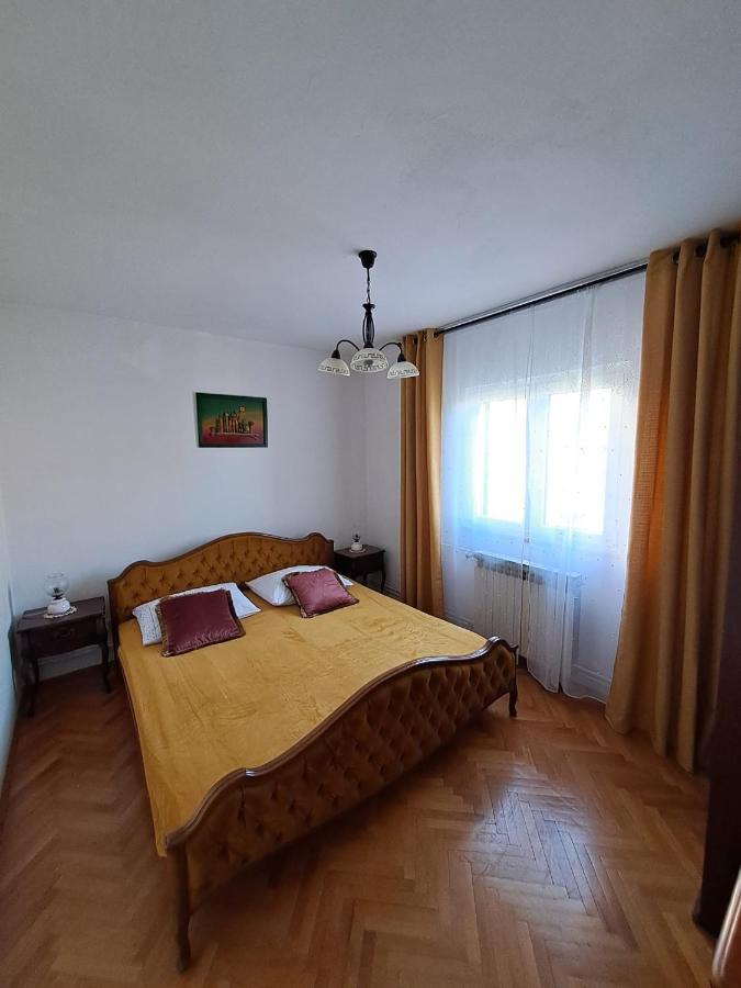 Apartment Artemisia 1 โตรกีร์ ภายนอก รูปภาพ